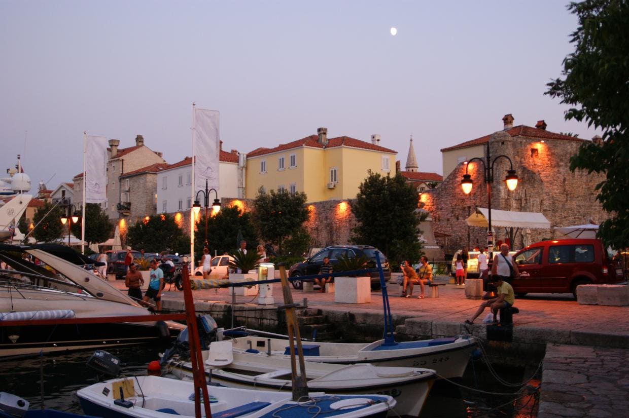 budva paragliding montenegro port