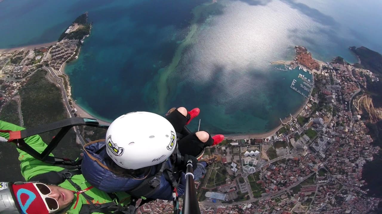 andem budva oldtown paragliding
