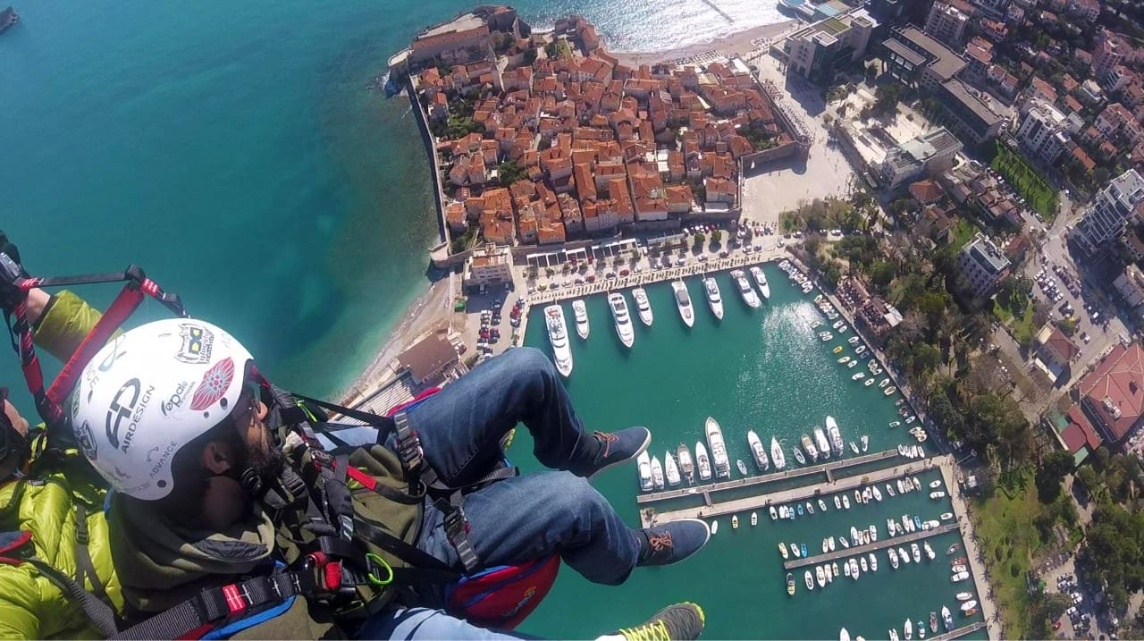 budva oldtown paragliding