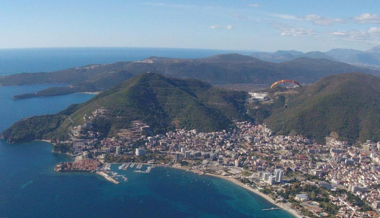 G0011560as budva urban flight