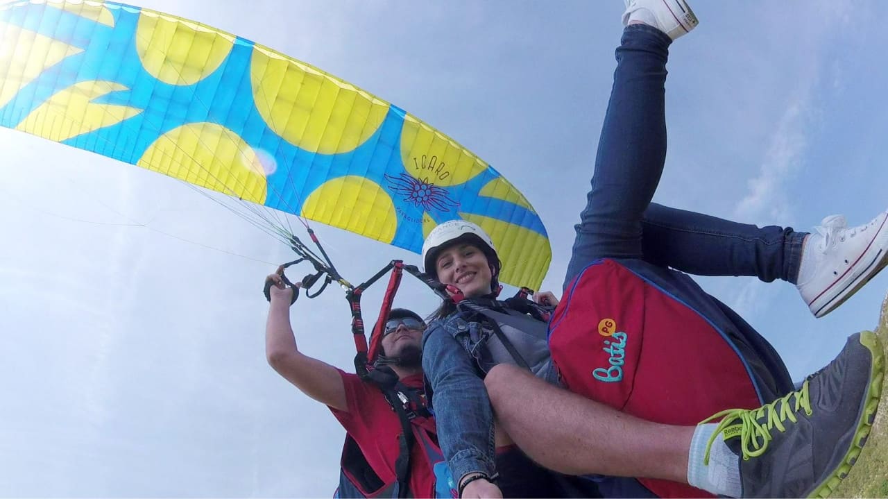 budva paragliding montenegro 04a gift card